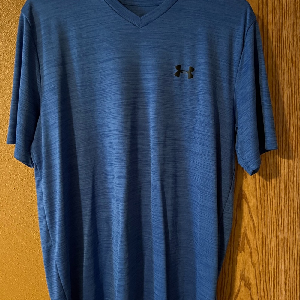 Under Armour Men's Blue V-Neck Shirt